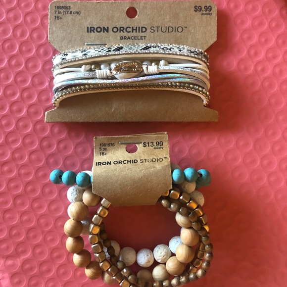 2 Bracelets - Picture 5 of 5